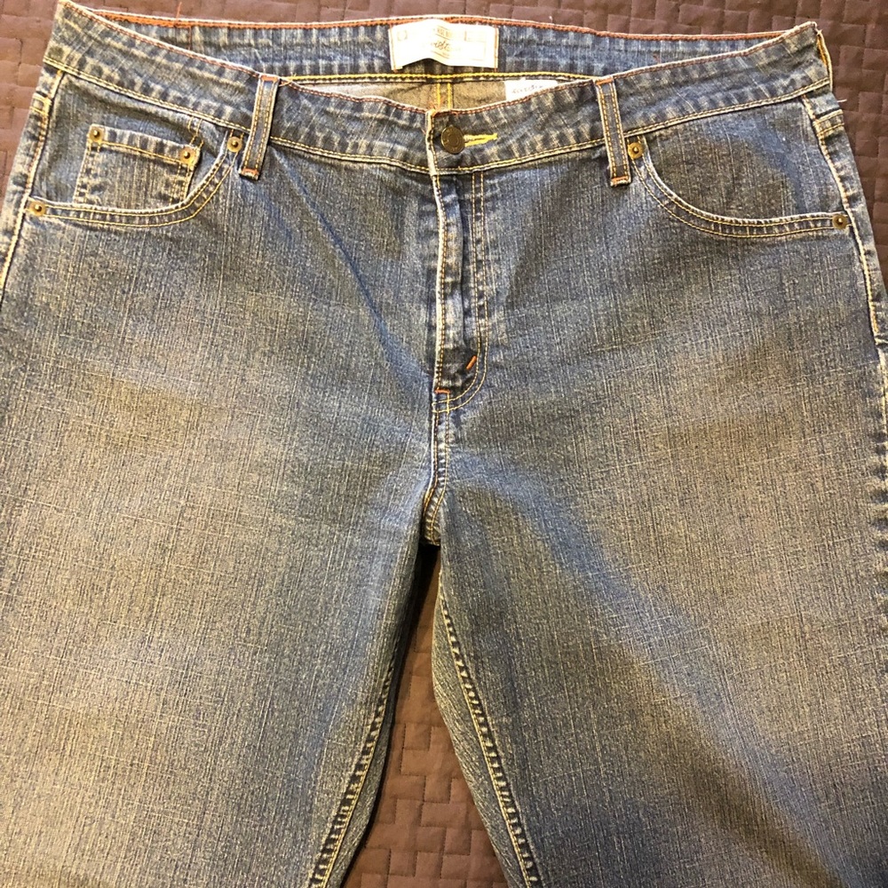 Levi Jeans, stretch, low rise, bootcut.            Misses size 16 medium.